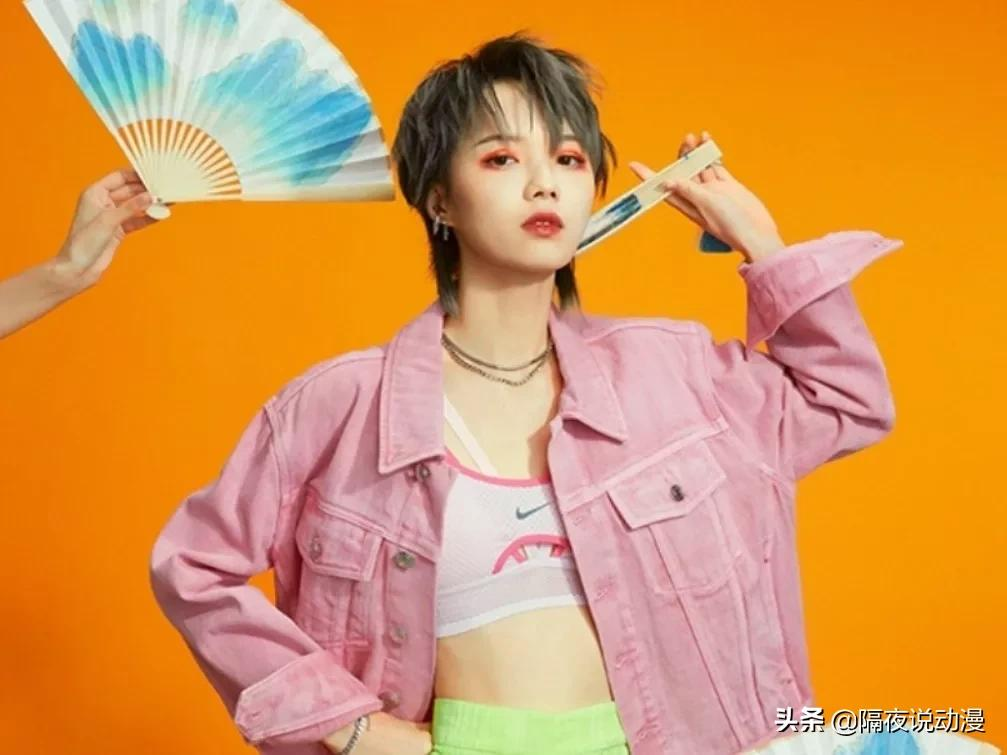 被官媒点名！穿LO裙在博物馆跳舞的“网红党妹”，这回要凉了？