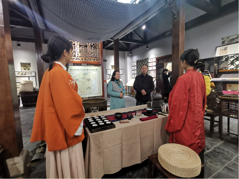 湖北科技学院将鄂南文化融入小学教育专业师范认证中卓有成效