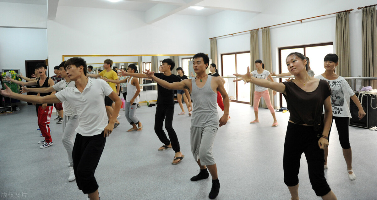 2022「高考」秋季学期每月大事，高三家长收藏