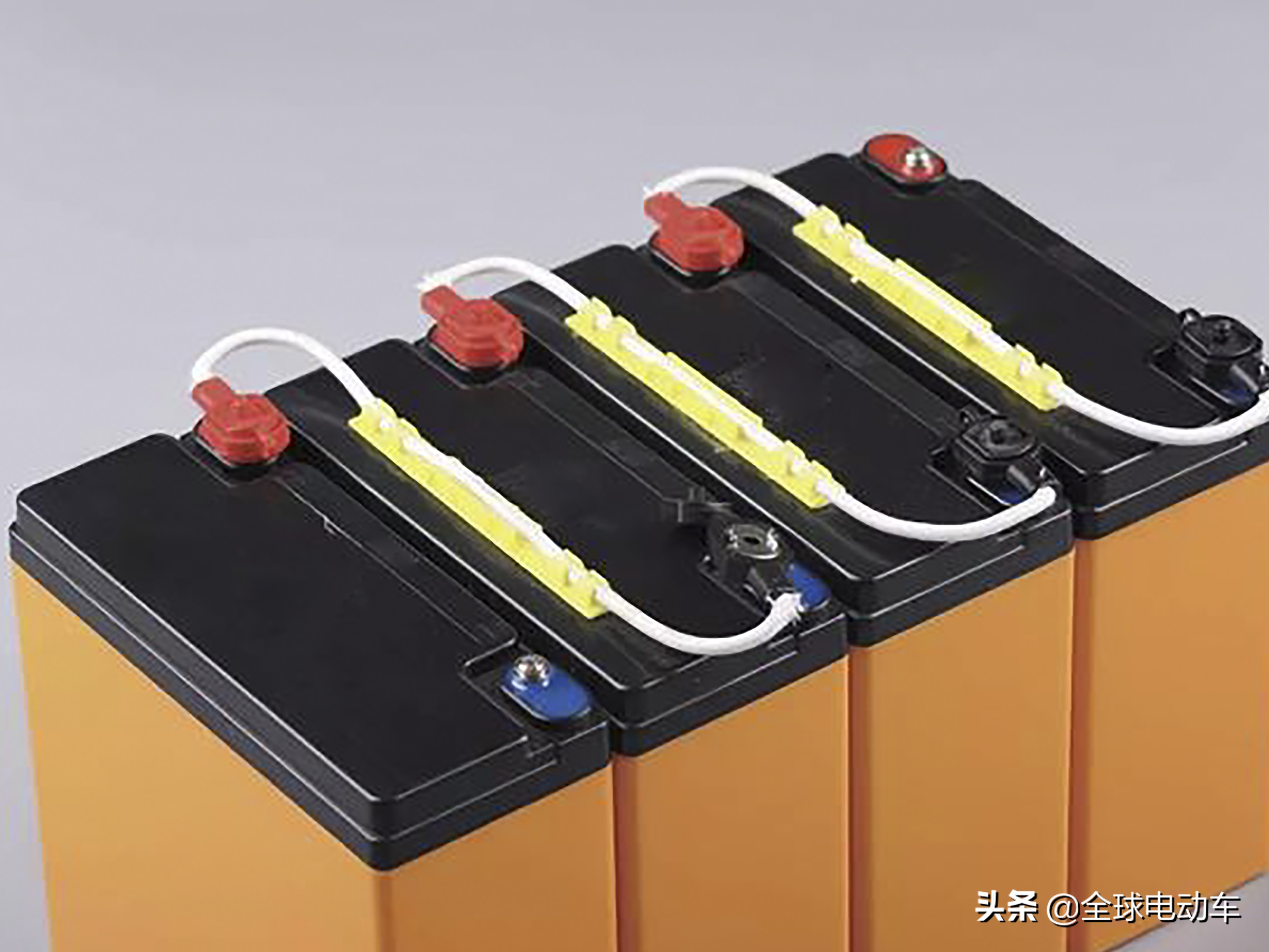 终于搞明白！电动车“每天充电”和“用完才充”，哪个更伤电池