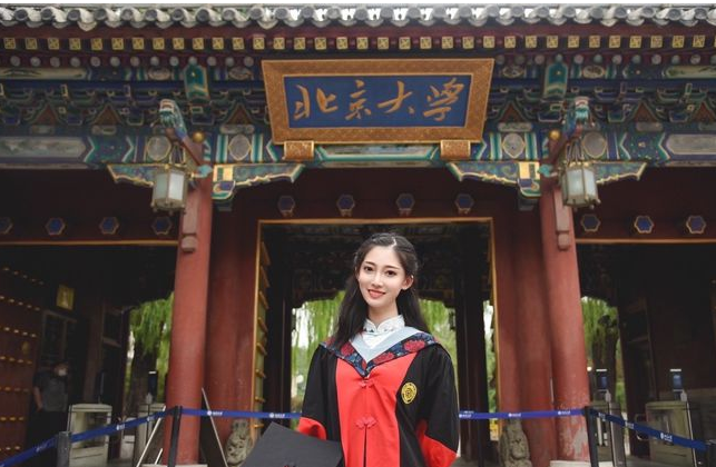 从网瘾少女蜕变为北大博士，她向我们证明：戒掉“坏习惯”很重要