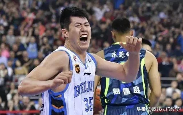 姚明退役哪些nba球员在场(姚明曾经的替补退役！曾隔扣易建联 勇闯NBA夏季联赛)