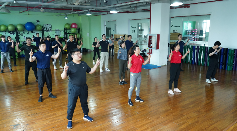 私人教练培训基地（学习私人教练去哪里比较好呢）