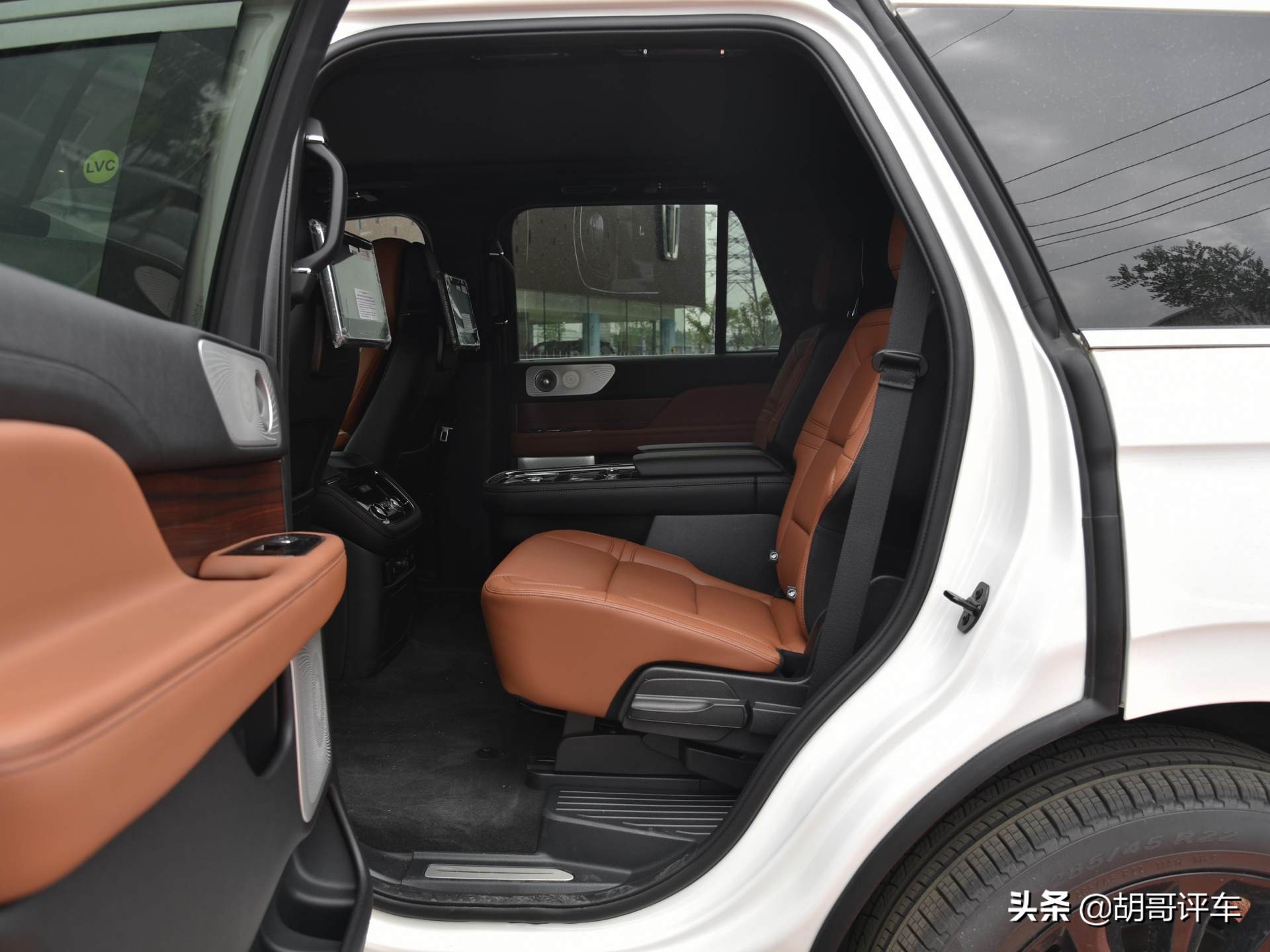 原装进口，全尺寸SUV，大哥老板们最爱，实拍领航员