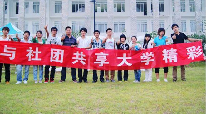 大学生当班干部，什么职位比较“吃香”？不是班长也不是学习委员