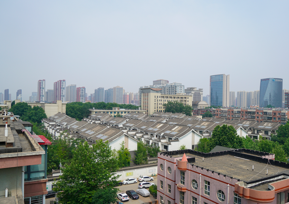 石家庄“地王”项目烂尾近10年：集资房变别墅后又被“一房多卖”，有钱也住不进去