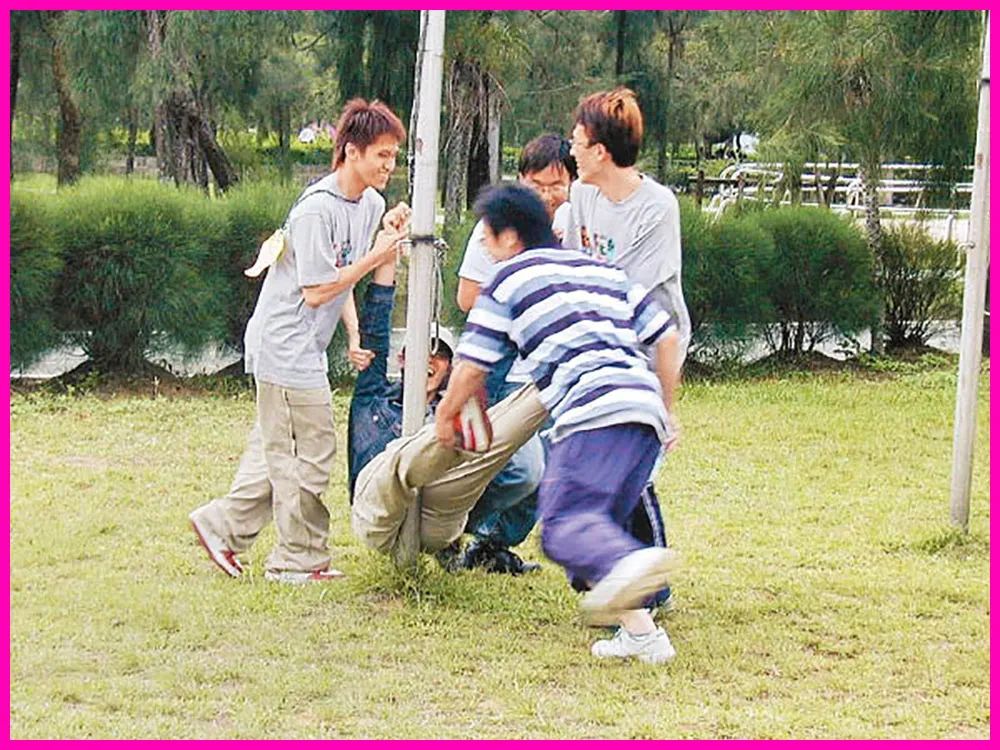 (小sao货张开腿cao死你动态图)这种磨蹭下体的游戏