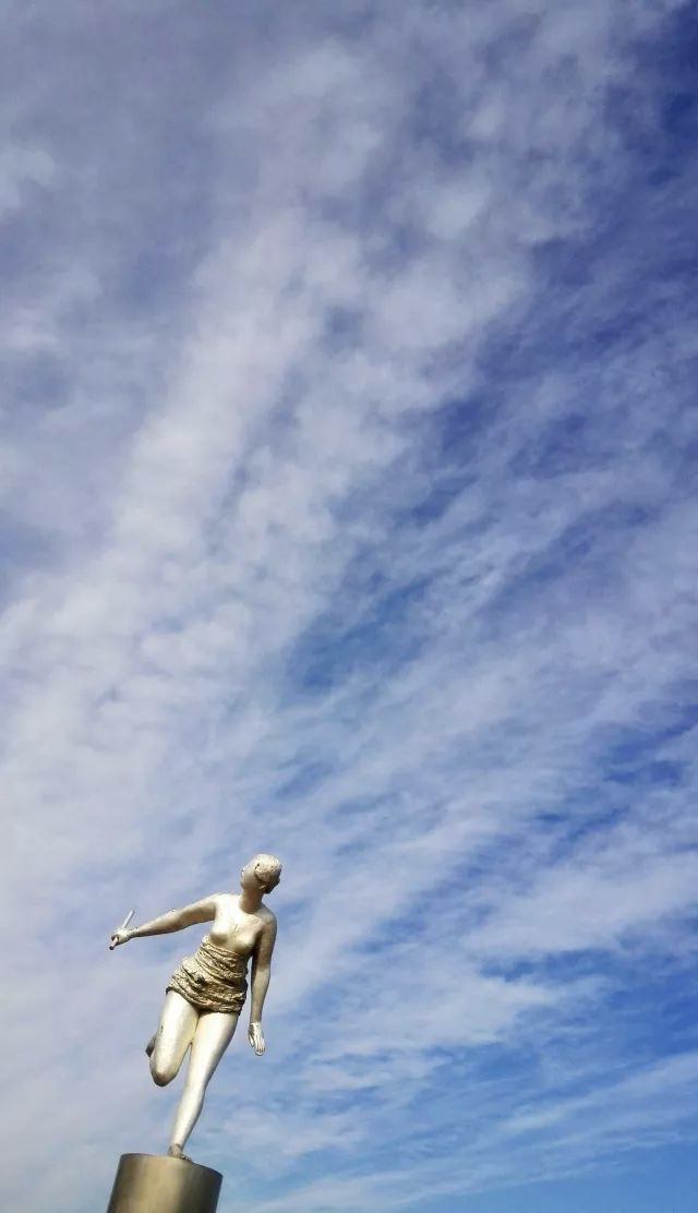 你的理想大学，终于被做成了手机壁纸