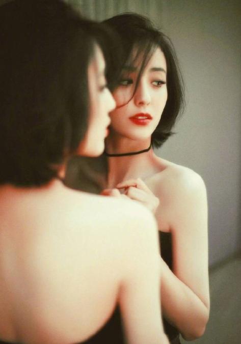 明明是“妖艳贱货”，偏偏扮清纯，盘点那些被妆容耽误的女明星