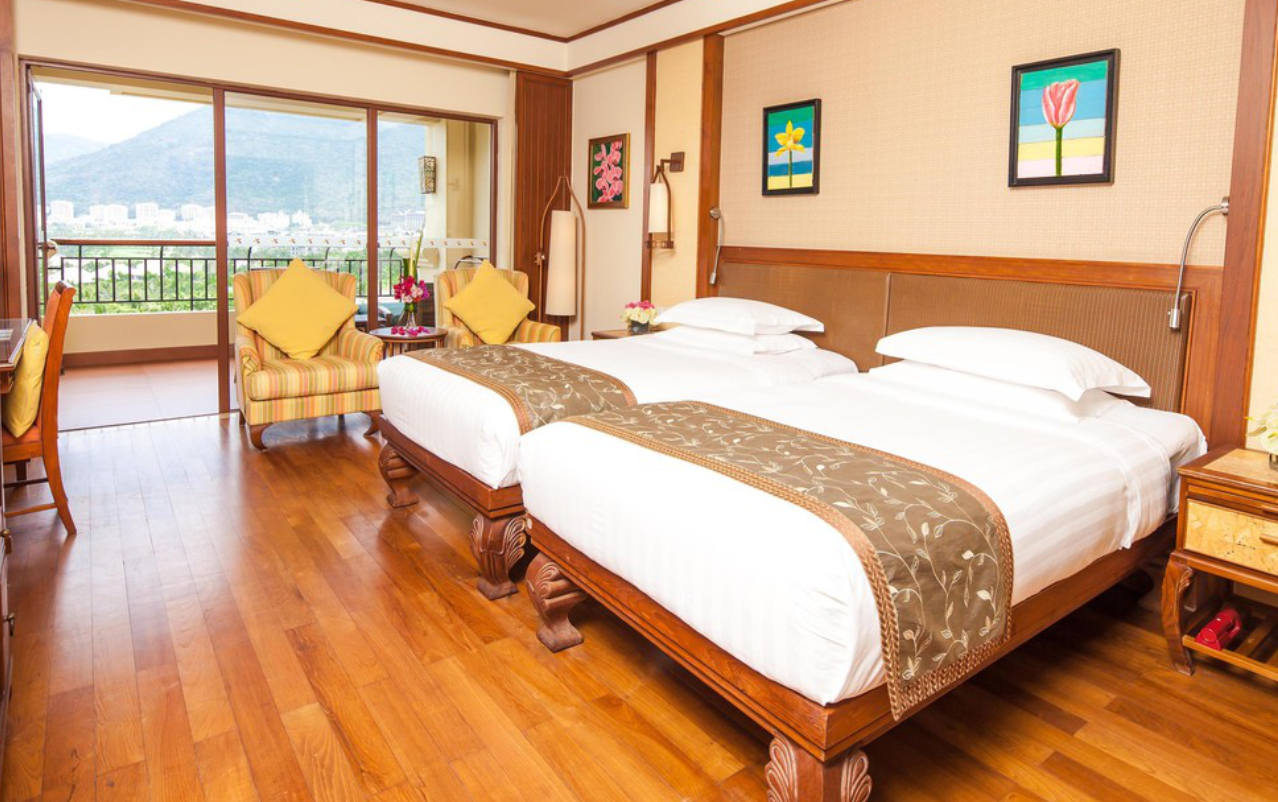 旅游度假必选的四个酒店，还提供可托管的室内儿童俱乐部