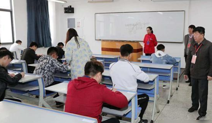 学霸的高考“神仙卷面”，字迹整洁堪比印刷体，老师都不舍得扣分