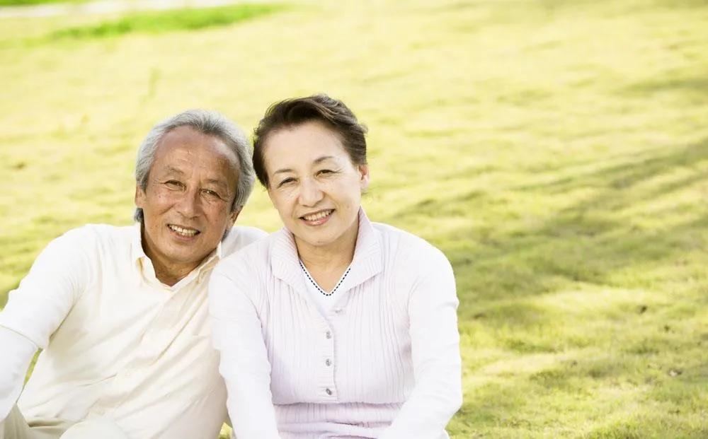 女兒反對我再婚,72歲老人一招獲取自己想要的幸福 爸媽逼婚 第2張-戀愛小秘書-娜米 女兒反對我再婚,72歲老人一招獲取自己想要的幸福 爸媽逼婚 第2張