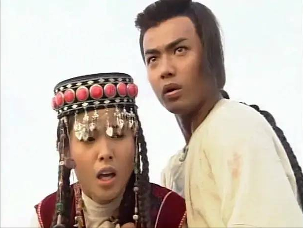 《塞外奇侠》播出25年,剧中演员,有人48岁如少女,有人却已出家