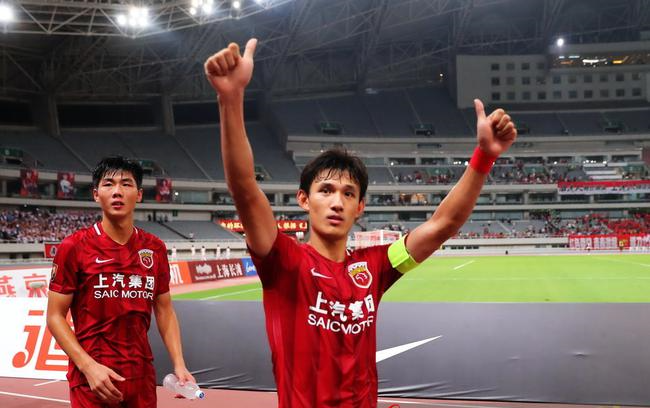 今天中超直播廣州恒大對(duì)上海上港（CCTV5直播中超爭(zhēng)冠戰(zhàn)：恒大vs上港！王燊超：去年戰(zhàn)勝對(duì)手而奪冠）