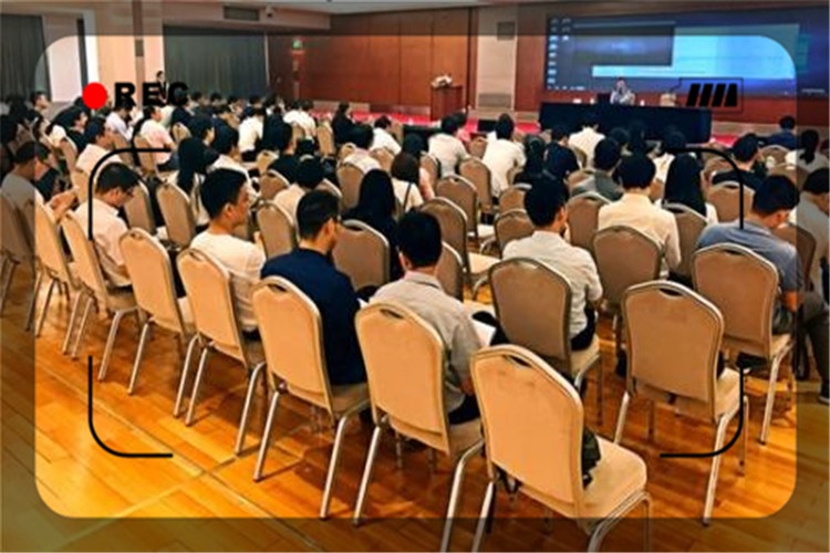 目前做什么生意能够月入过万，却不要租门面？这几个都可以
