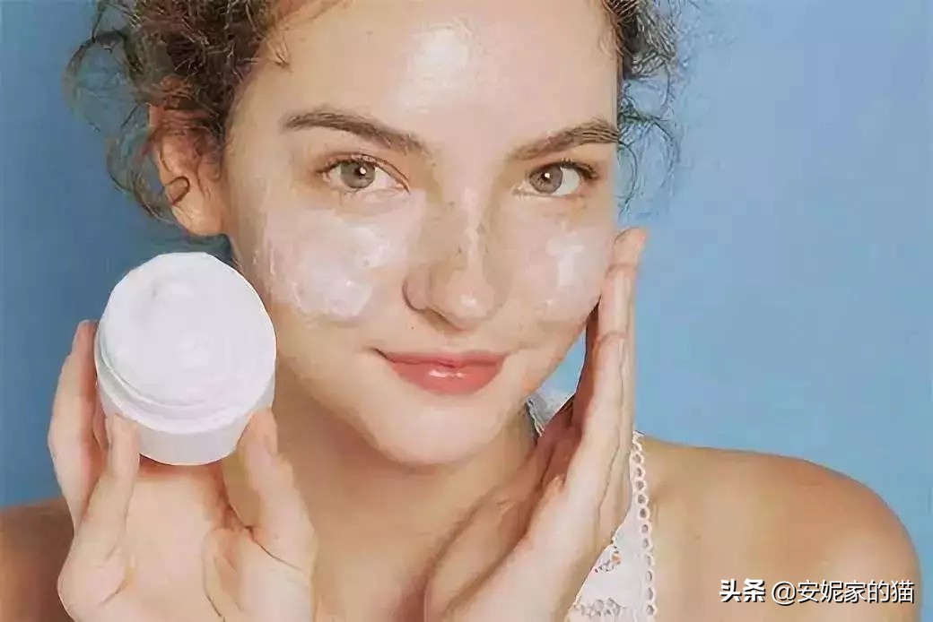 保湿、提亮、淡化痘印…冻干粉的6大用法总结