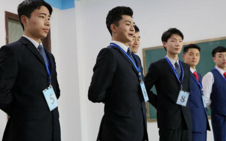 江苏一份“选调生”名单引争议，江南大学都算名校？被嘲太自恋