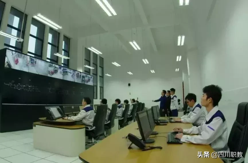 成都工贸职业技术学院2019年征集志愿，四川150分上考生即可填报