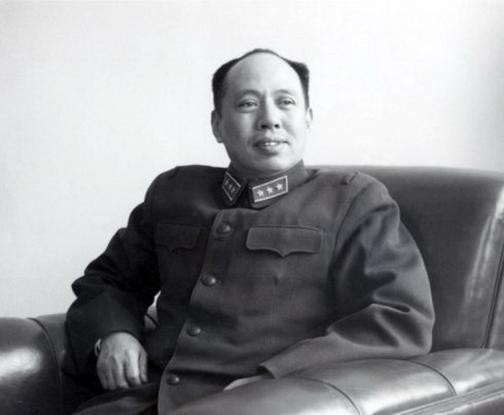 新中国成立后，有哪些军事院校是大军区级？