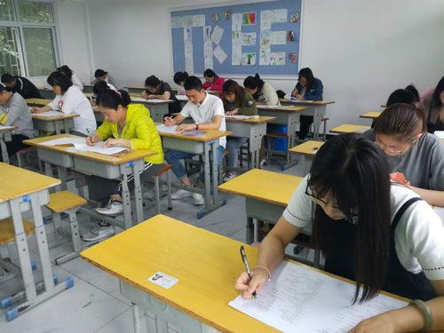 704分的高考状元许家祥，拒绝清北，他说出的原因令人佩服