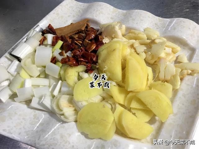 家常炖鲅鱼，不煎不炸，多放这两种调料，一点不腥，我经常这样做