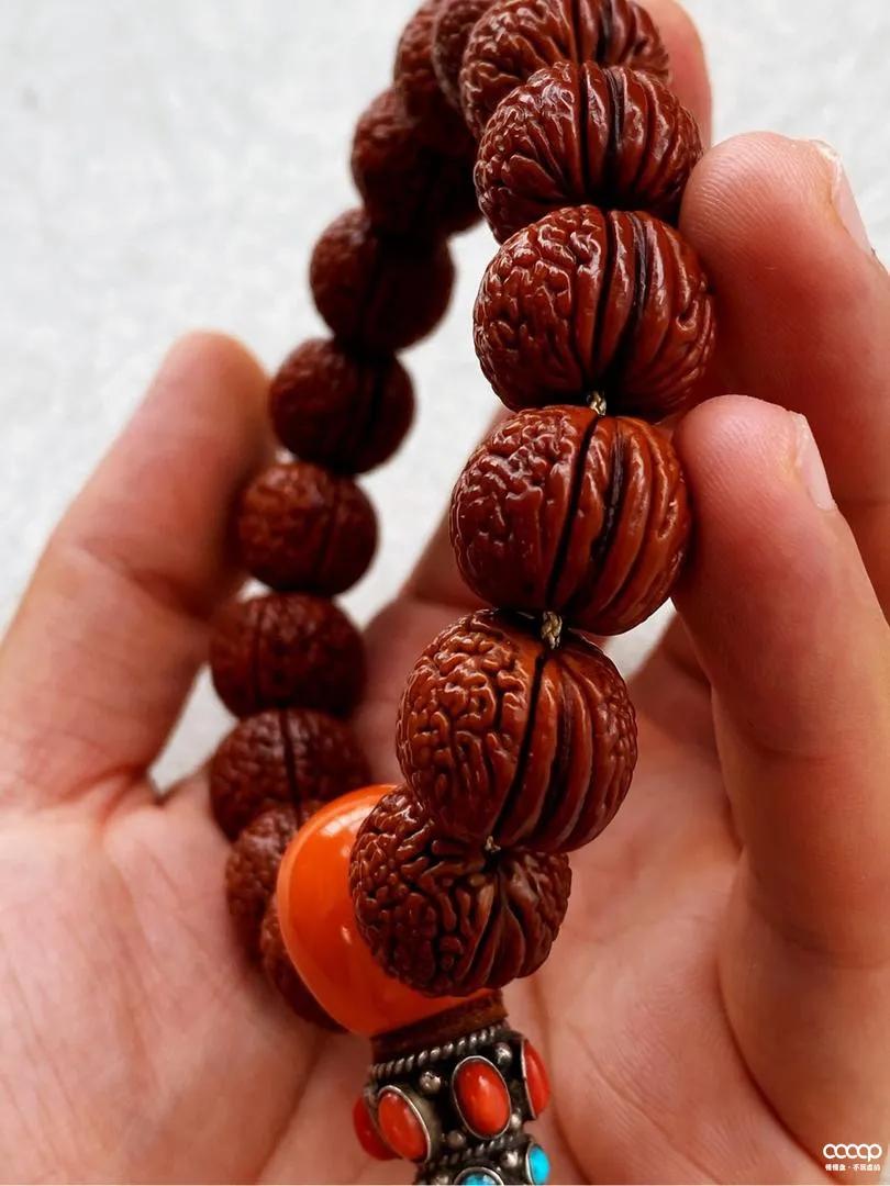 比那些生籽,青涩的感觉要强多了就会感觉微微出汗,特别舒服这个包浆重