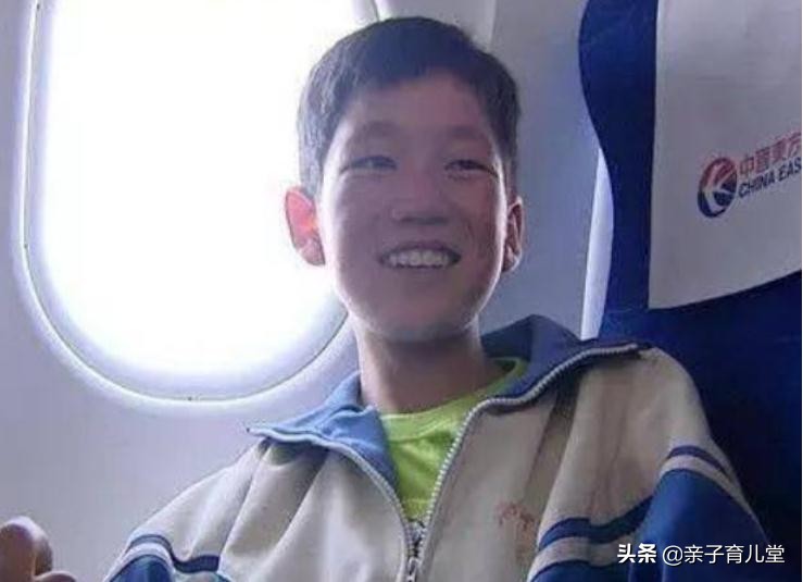 贫家男孩每月只有1元零花钱，高考成县状元，坚信读书改变命运