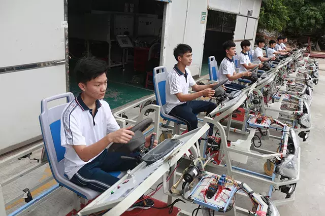 广东省理工职业技术学校，今年招生简章够劲爆！