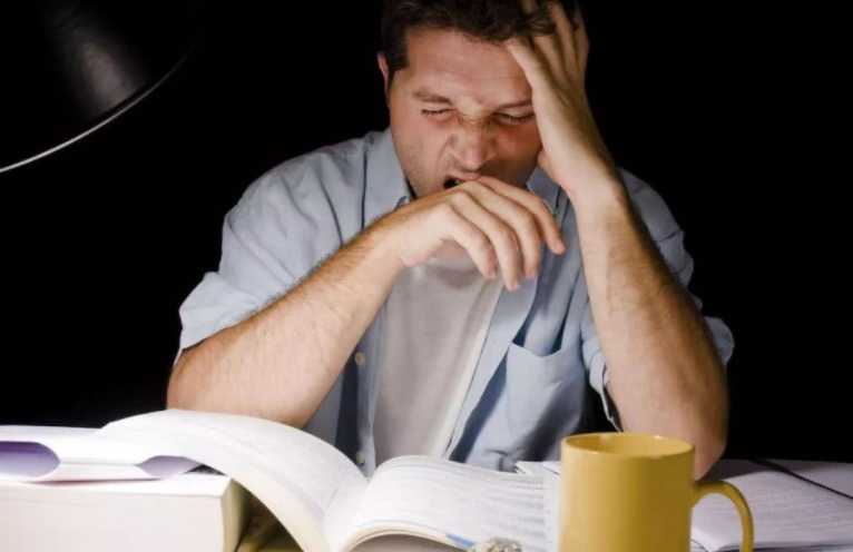 哈佛凌晨四点半的图书馆，半夜十二点的清华，这些毒鸡汤你喝了吗