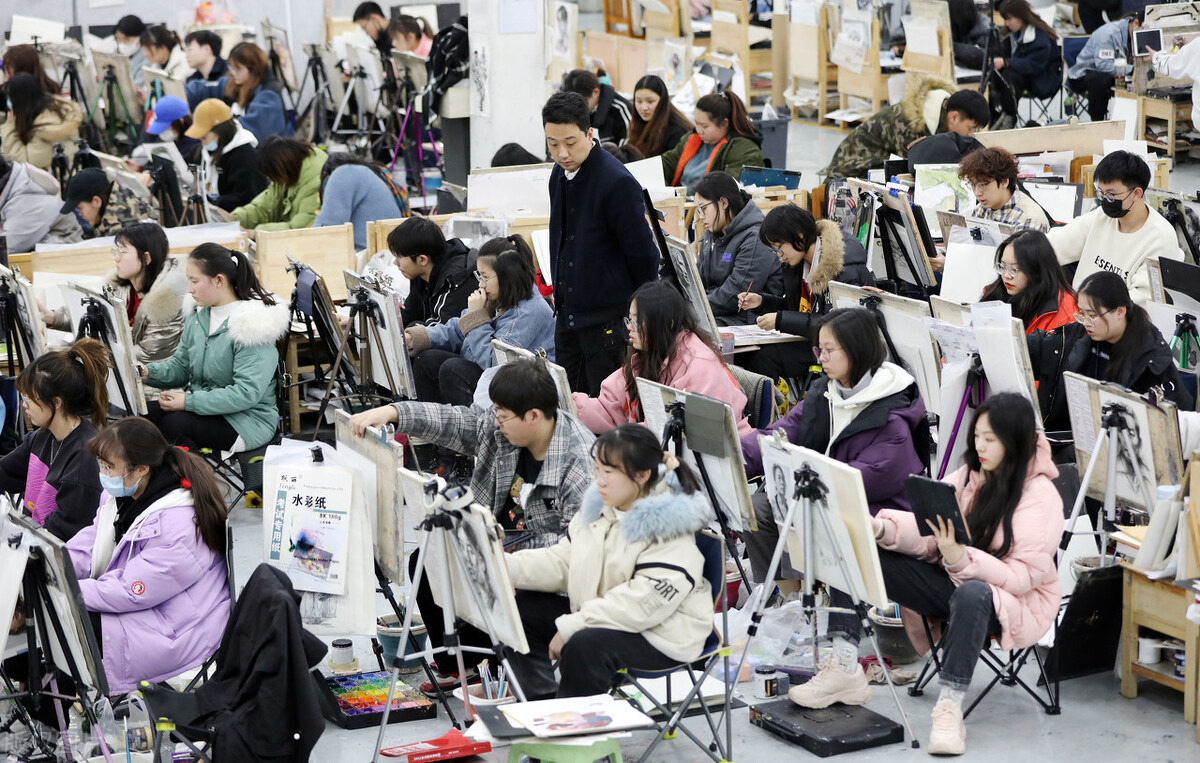 疫情影响下：2021届美术生遭遇八大最惨事件，你遇到几个？