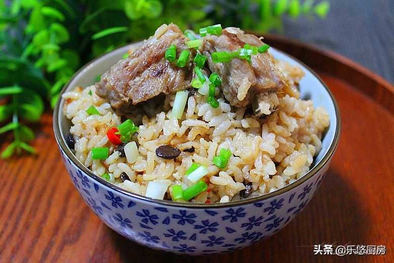 電飯鍋煮飯,電飯鍋煮飯多久能煮好