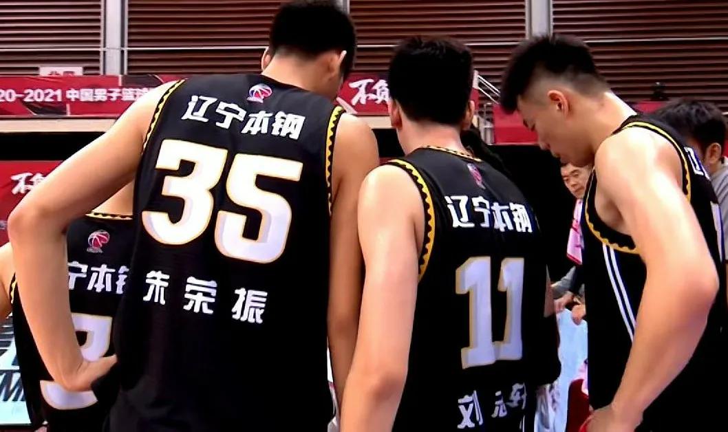 德国篮球联赛和cba比哪个强（不要妄自菲薄，就算除去NBA，CBA联赛放在欧洲赛场上也不差）