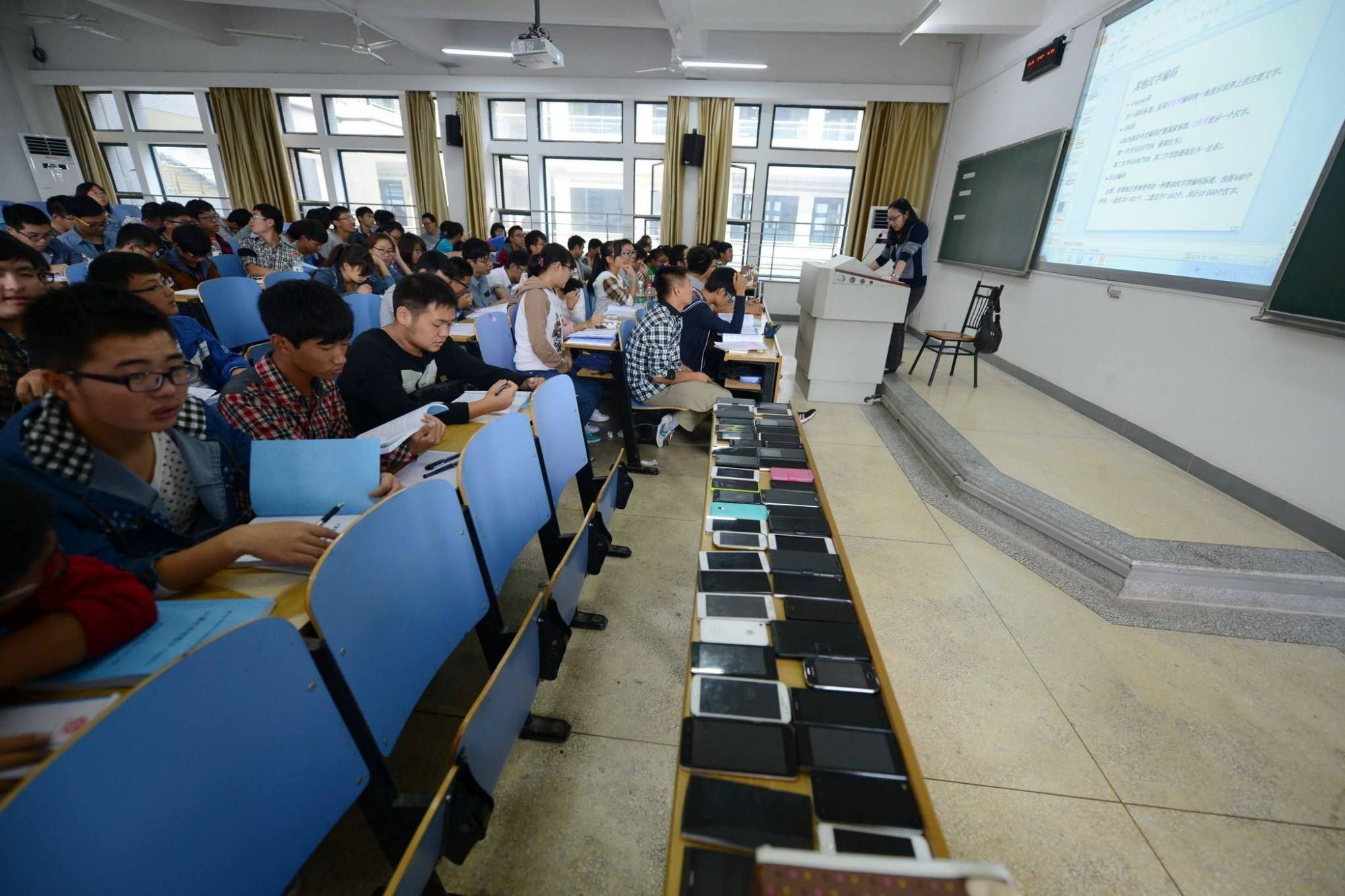 大学考试周，为什么考前突击就可以不挂科？原因有点“神奇”