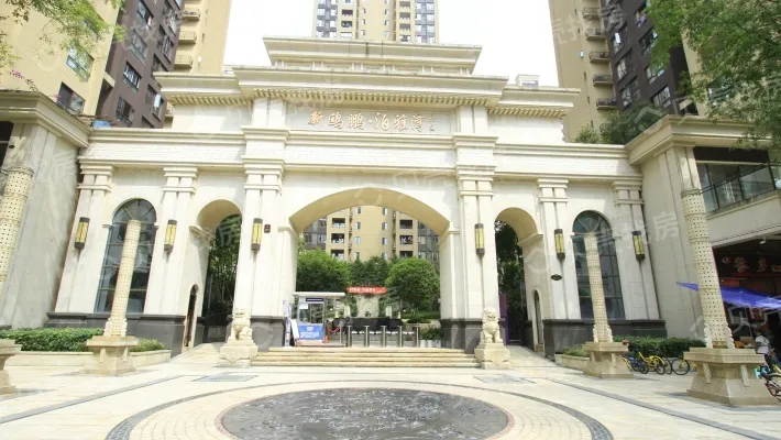 家长排队挤着进的学校，对口的学区房你知道吗？最便宜19万