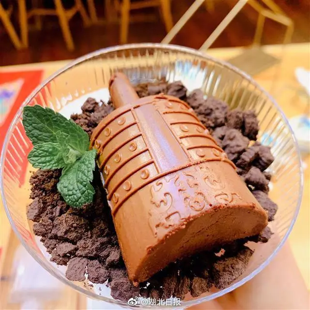 殷墟“出圈”，一口咬下三千年