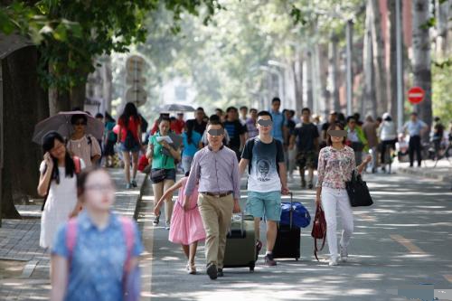 普通家庭供一个孩子上大学，要花多少钱？不算不知道，一算吓一跳