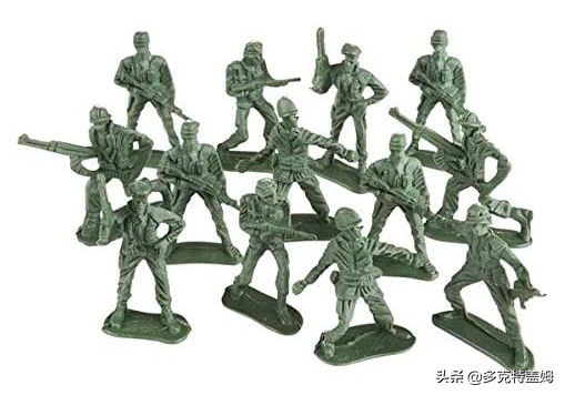 玩具兵冷战(《玩具士兵：高清版》：当儿时的玩具兵打仗被做成了塔防游戏)