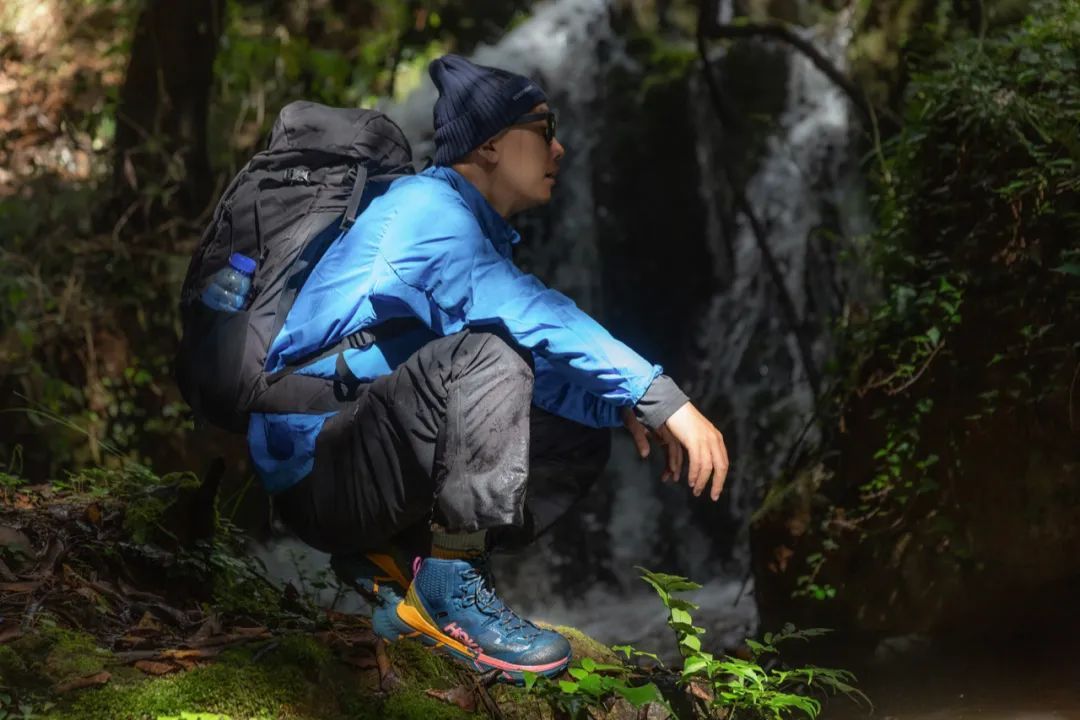 推荐个好的室外篮球(户外衣服太土？不怪你，这10个户外品牌怎么穿都好看)