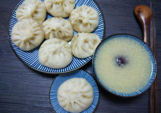 早餐吃什么菜最划算「早餐一般吃什么菜好」