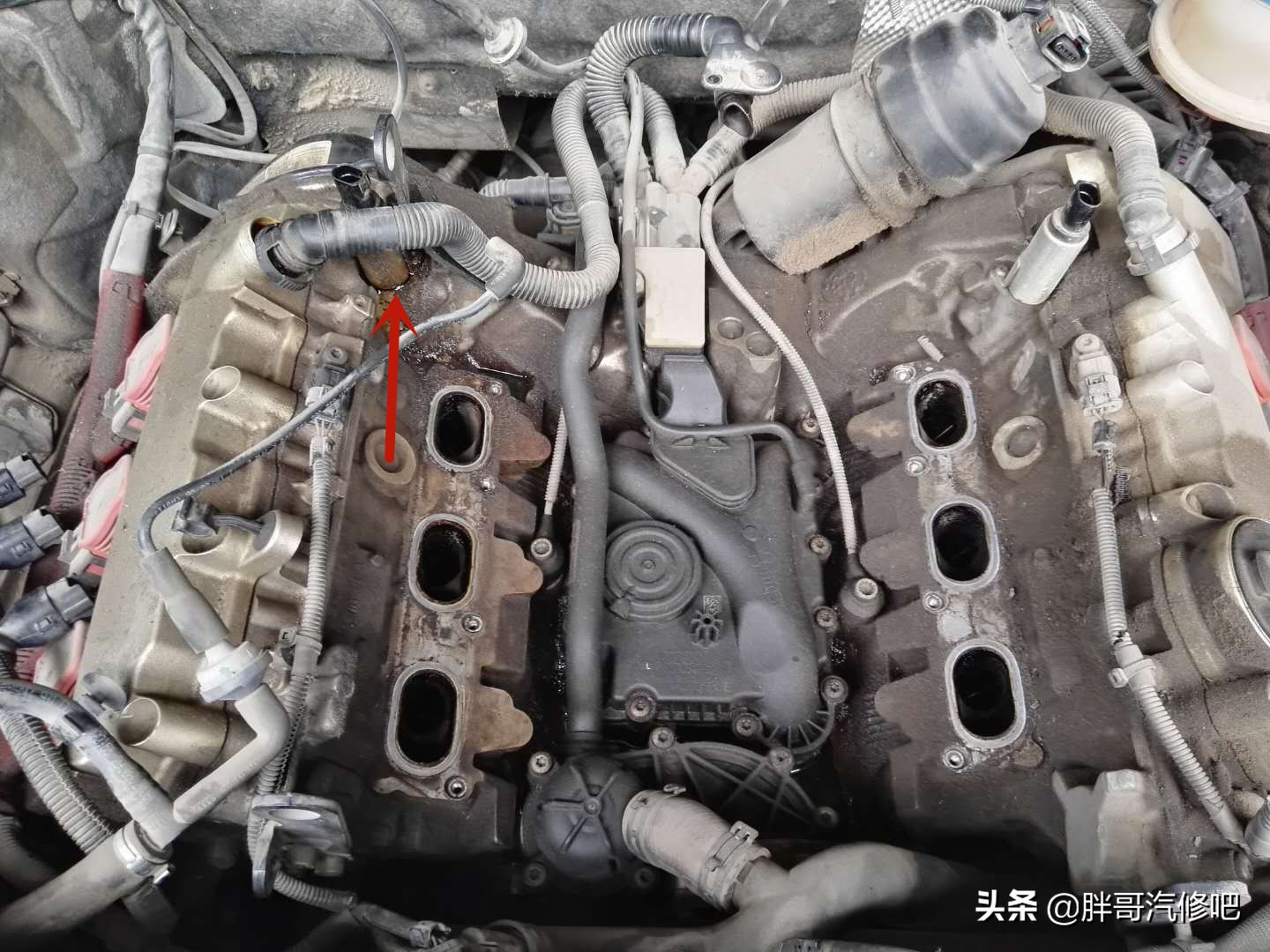 12年车龄23万公里奥迪A6L，2.4V6发动机全方位漏油维修