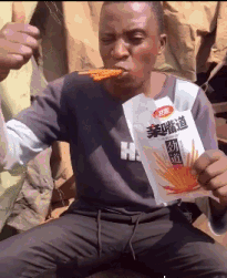 “假如你被关进精神病院，请用一句话证明自己不是”！神评太逗了