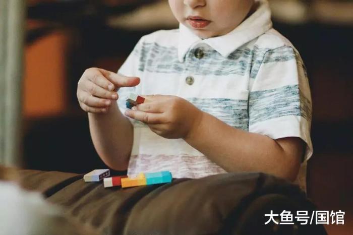 “夺命玩具”入侵校园：孩子一碰就触电，你的孩子可能正在使用