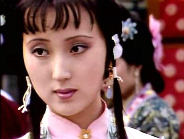 林黛玉身上有三个特点，是真正高贵的人，难怪贾宝玉那么喜欢她