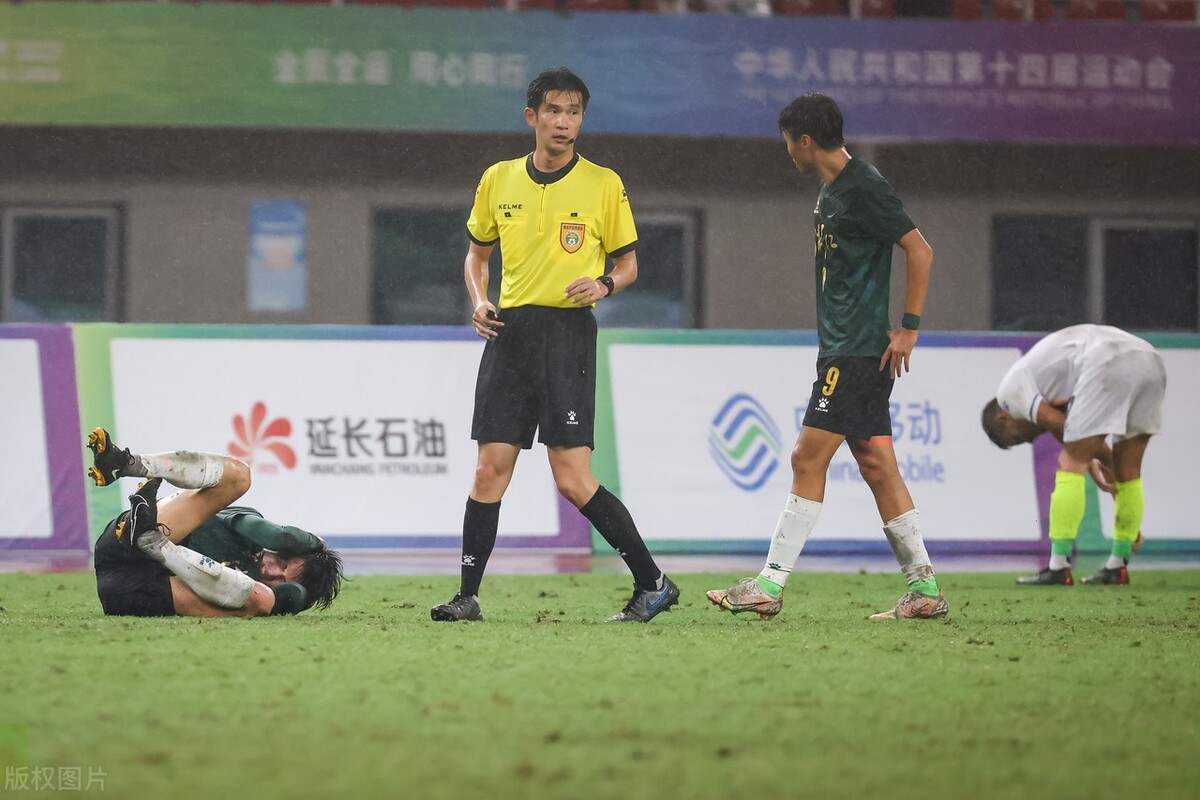 u20足球决赛直播(全运会U20男足-5分钟3球上演对攻战，浙江2-1夺冠创历史)