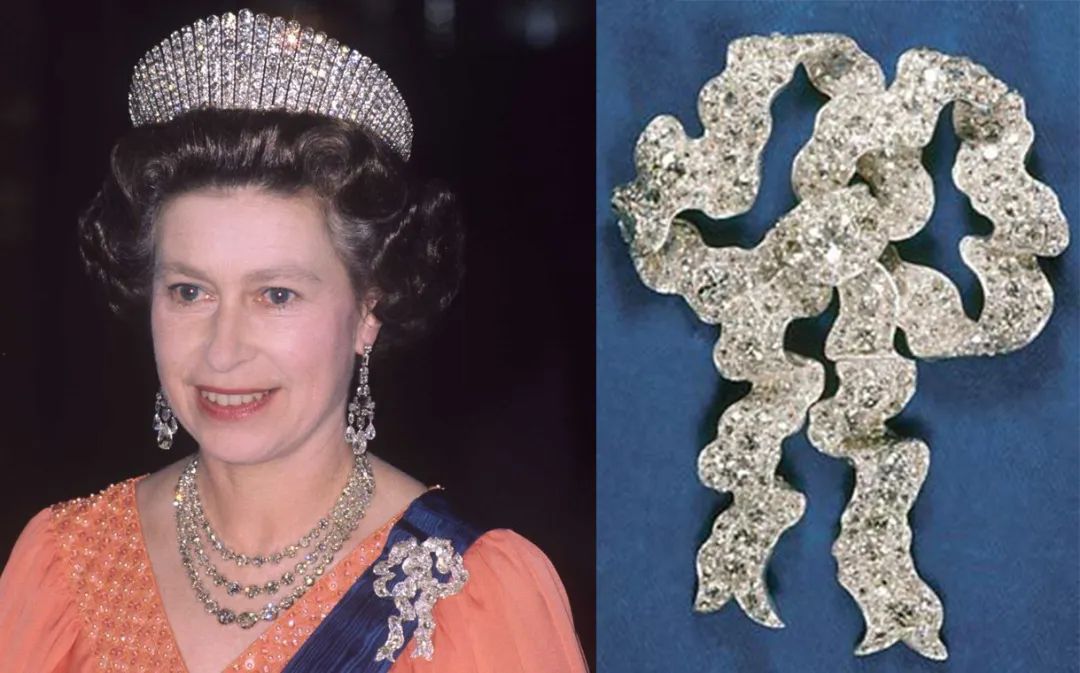 英女王最爱珍珠胸针，华丽精致首饰有其独特寓意，成给力外交武器