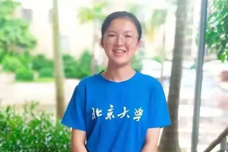 她从福建漳浦一中考入北大：利用零碎时间，多维度学习，建议收藏