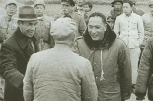国军杂牌军，入朝后打得美军找来台湾特务，在阵地前拿着名单劝降