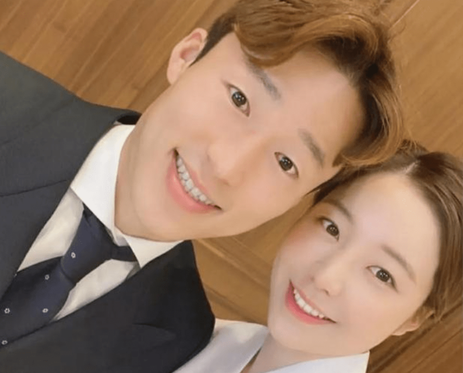 回来中国,并不是自己一个人前来,而是把自己的妻子和孩子一起接了过来