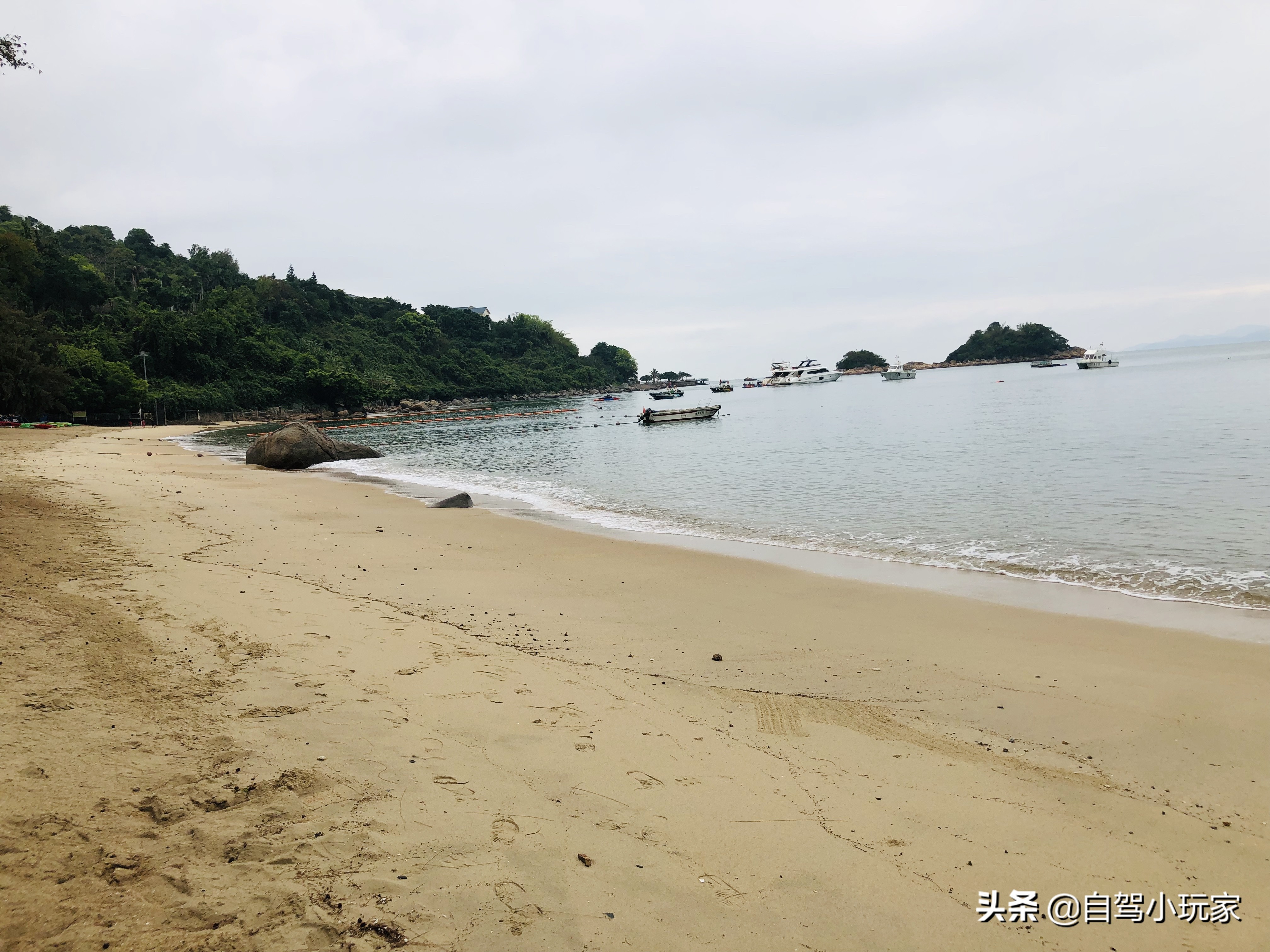 东冲西冲哪个好玩(深圳最干净、人最少的私家沙滩，竟藏在这里！而且还免费，好意外)