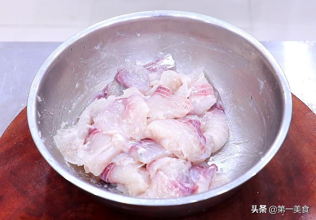 图片[3]-【白菜鱼】做法步骤图 掌握这个关键 汤汁浓白鲜香-起舞食谱网
